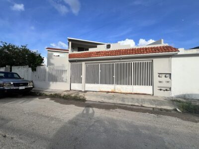 casa en renta en Mérida, caucel- es una casa grande